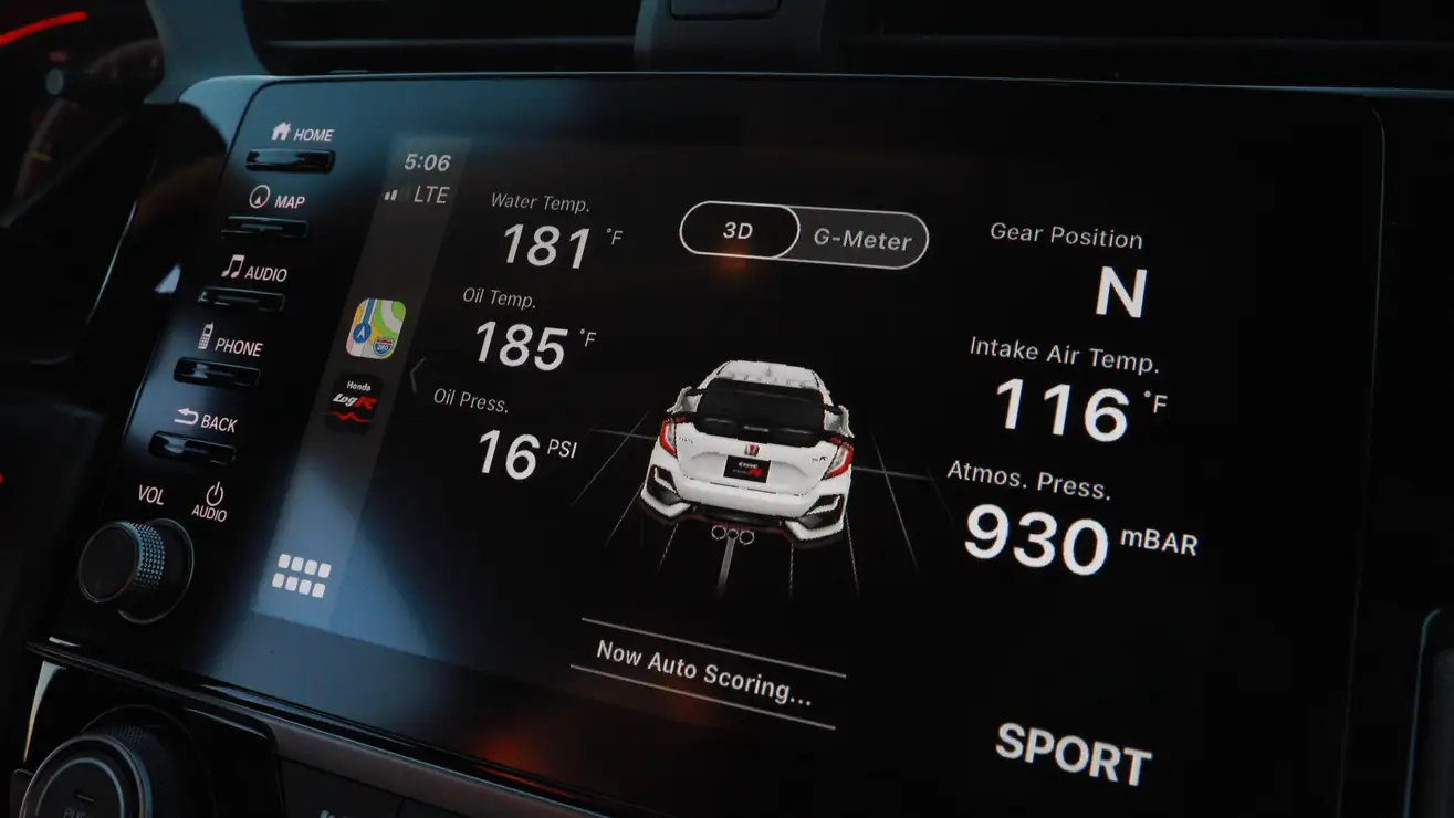 Honda's LogR app is a worthy competitor to Dodge's SRT Performance Pages 11 Honda’s LogR app is a worthy competitor to Dodge’s SRT Performance Pages