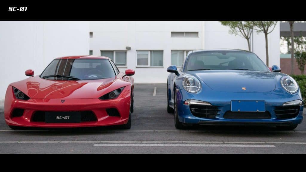 Gongjianpai Auto Technology SC01 next to Porsche 911