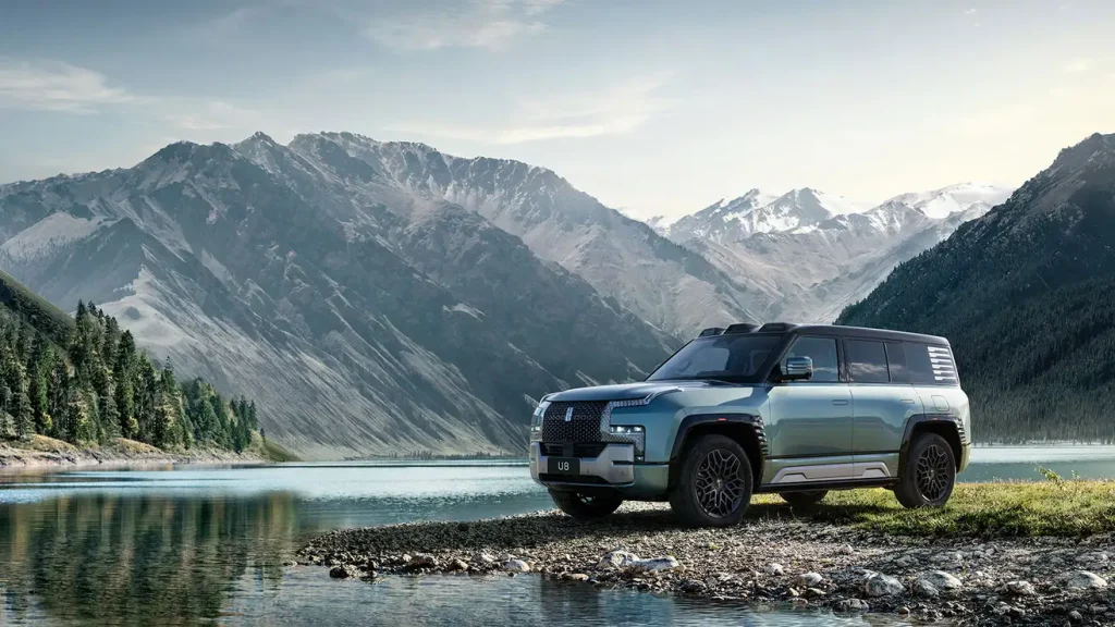 BYD made an SUV that can double as a boat for a short dip! Waterproof magic, folks! 2 BYD YangWang U8 SUV exterior